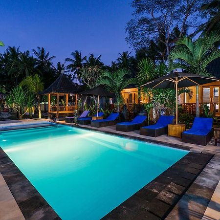 Lembongan D'Licks Villa Exteriör bild